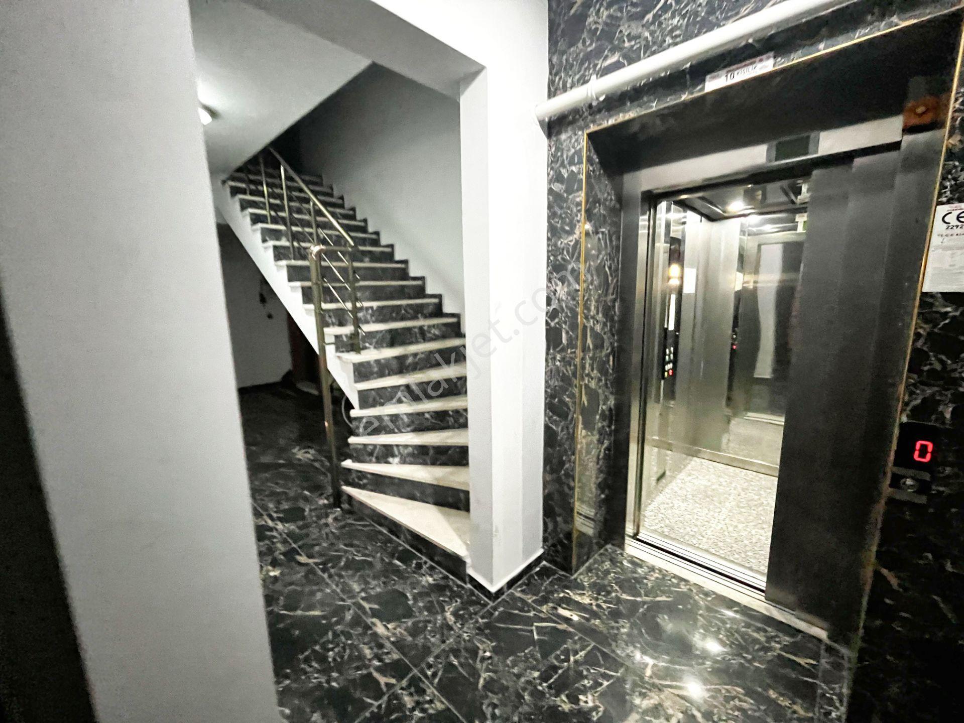 Aktiften Akçay'da Deniz Ve Şehir Hayatı Bir Arada ! Doğalgazlı Geniş Masrafsız 2+1 Daire — fotoğraf 31