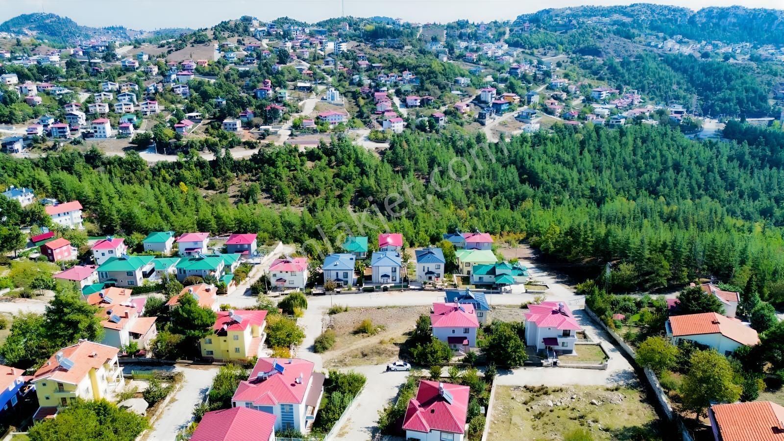Arveden Mersin Ayvagediği De Değerli Konumda Satılık Köşe Parse — fotoğraf 4
