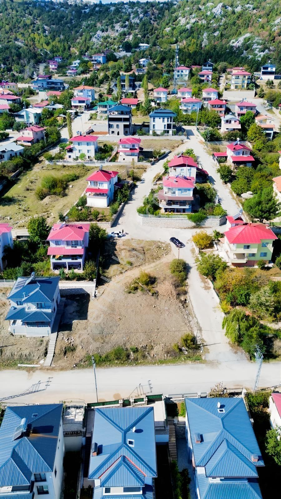 Arveden Mersin Ayvagediği De Değerli Konumda Satılık Köşe Parse — fotoğraf 6
