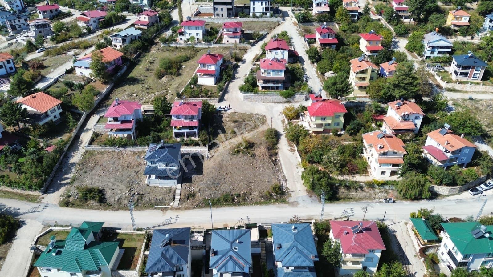 Arveden Mersin Ayvagediği De Değerli Konumda Satılık Köşe Parse — fotoğraf 8