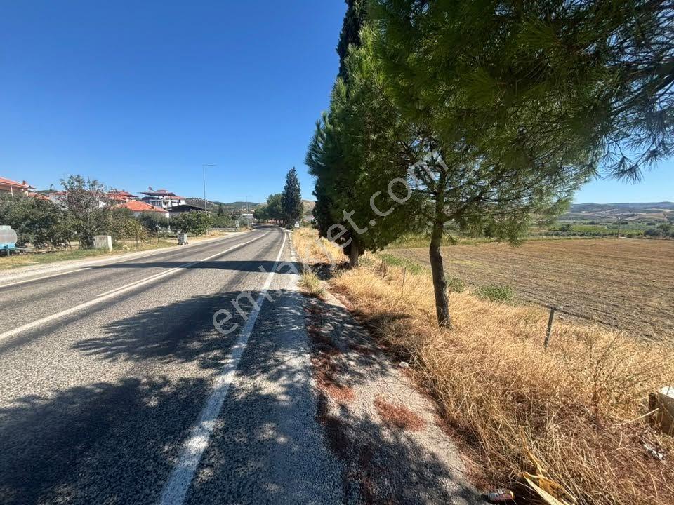 Tc Emlaktan Satılık Anayol Üzeri Köşe Konumlu Arsa ! — fotoğraf 8
