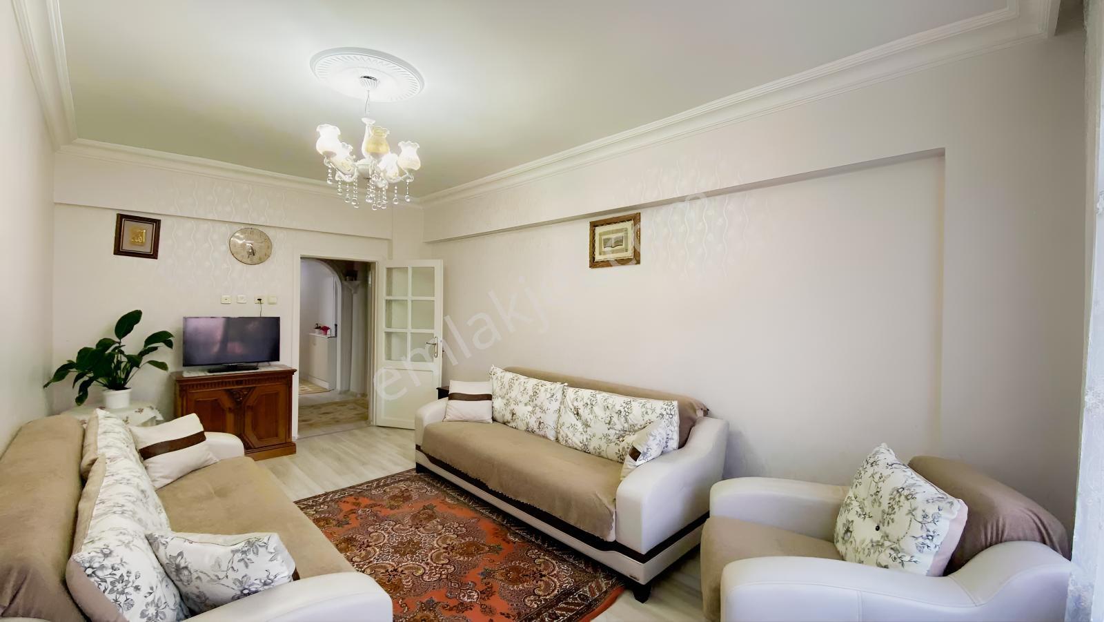 Ümit Emlak|eski Devlet Hastanesi Altı 3+1 Ara Kat 165m2 — fotoğraf 8
