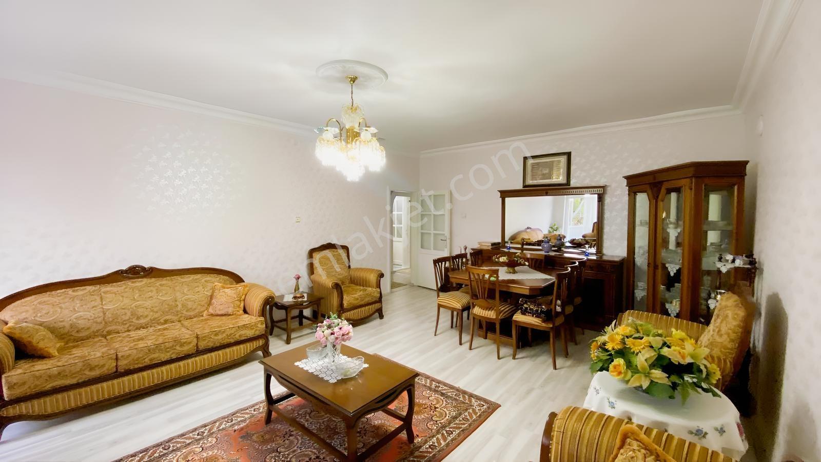 Ümit Emlak|eski Devlet Hastanesi Altı 3+1 Ara Kat 165m2 — fotoğraf 9