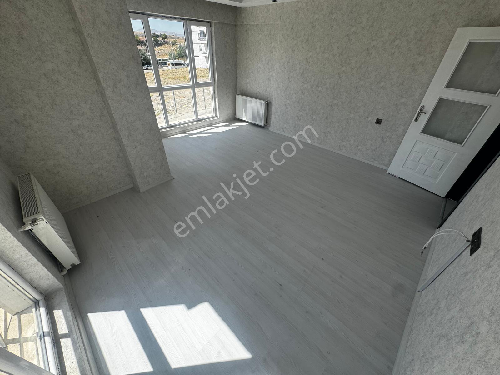 Malazgirt Mah. 3+1 Salon Bağımsız Ara Katta Ön Cephe Daire — fotoğraf 8