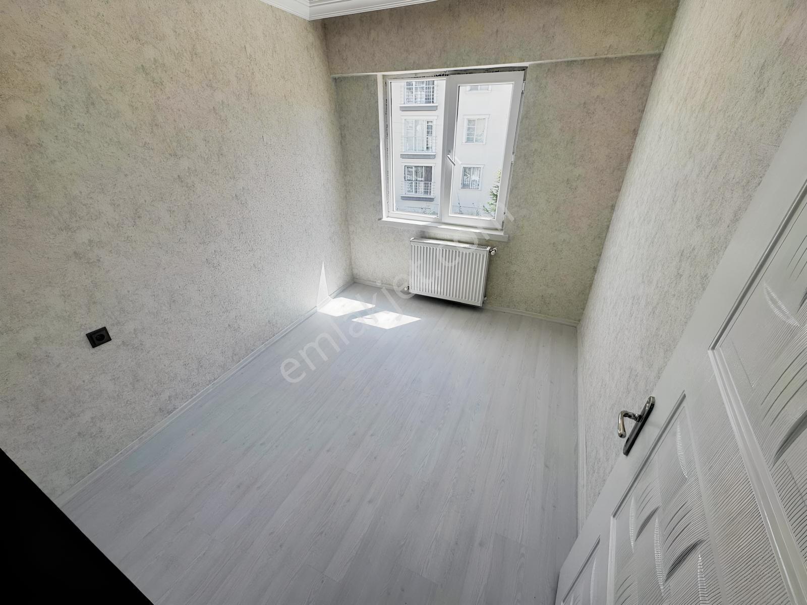 Malazgirt Mah. 3+1 Salon Bağımsız Ara Katta Ön Cephe Daire — fotoğraf 12
