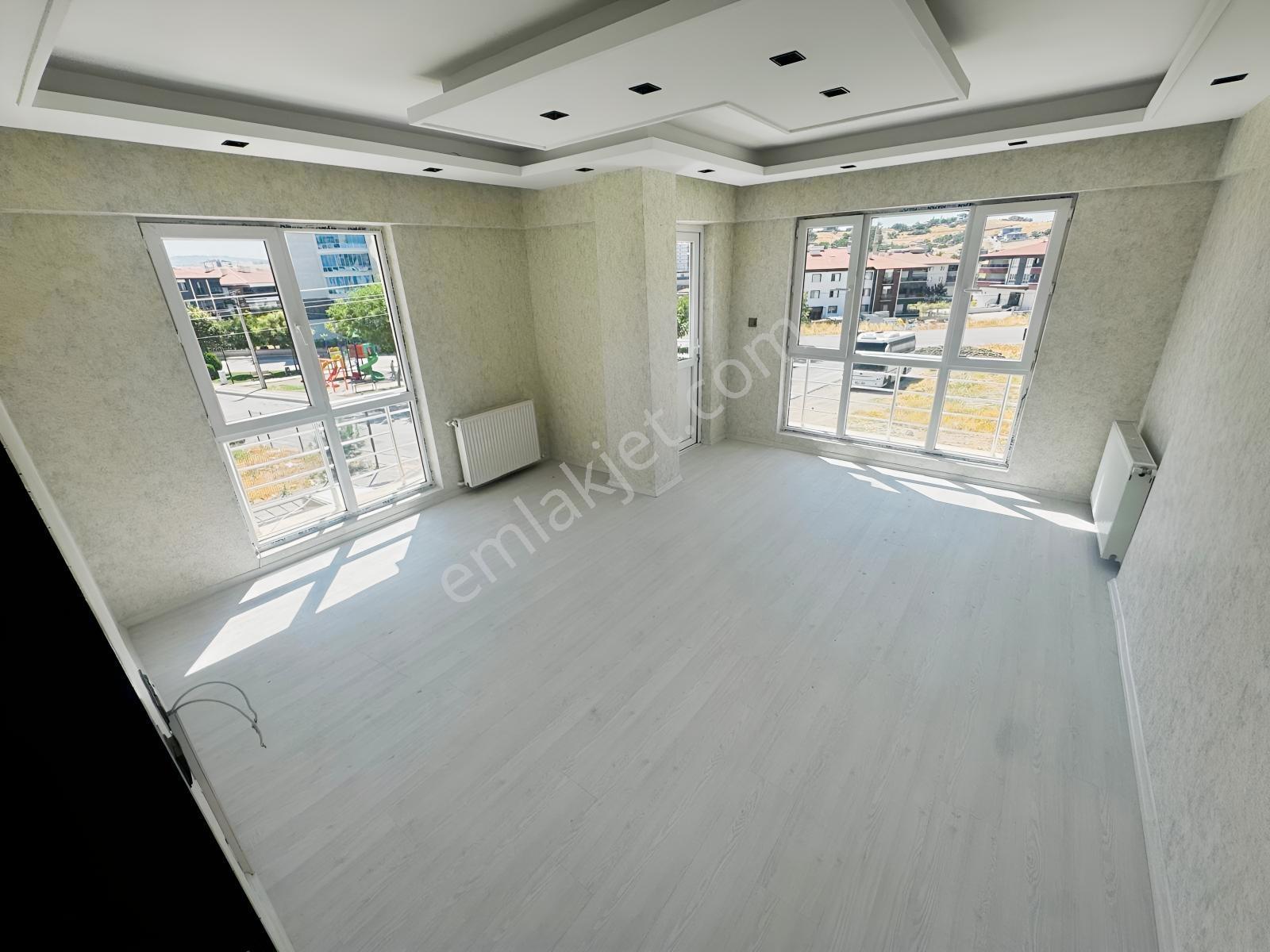 Malazgirt Mah. 3+1 Salon Bağımsız Ara Katta Ön Cephe Daire — fotoğraf 26