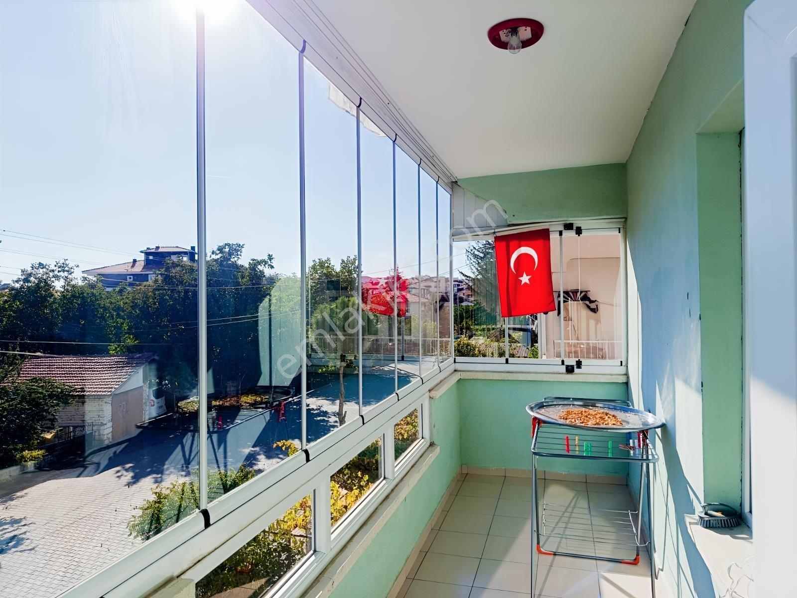 Yenicede Güney Cepheli Giriş Üstü 3+1 Satılık Daire