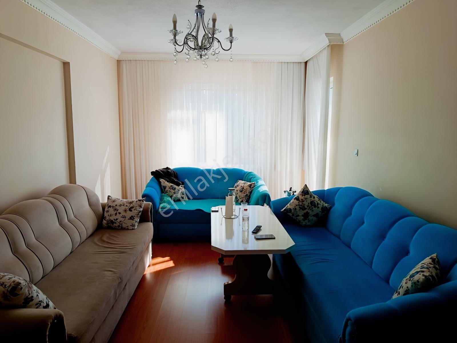 Yenicede Güney Cepheli Giriş Üstü 3+1 Satılık Daire — fotoğraf 2