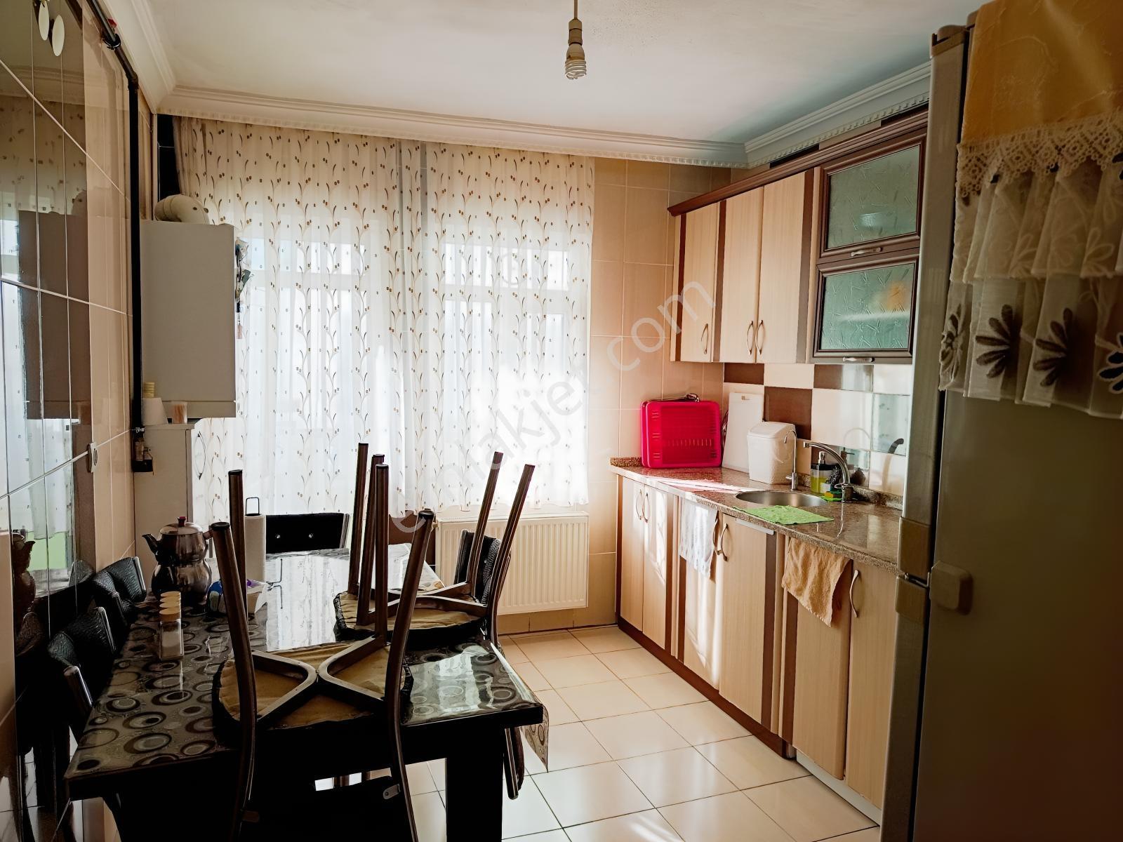 Yenicede Güney Cepheli Giriş Üstü 3+1 Satılık Daire — fotoğraf 13
