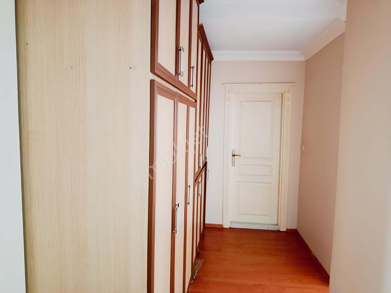 Yenicede Güney Cepheli Giriş Üstü 3+1 Satılık Daire — fotoğraf 26
