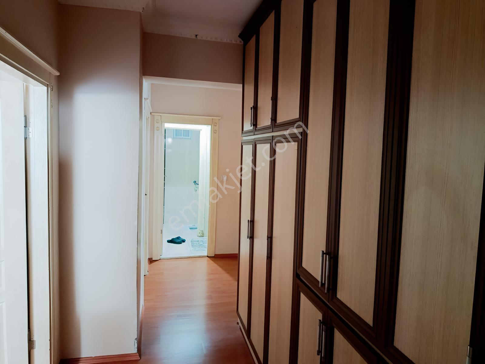 Yenicede Güney Cepheli Giriş Üstü 3+1 Satılık Daire — fotoğraf 33