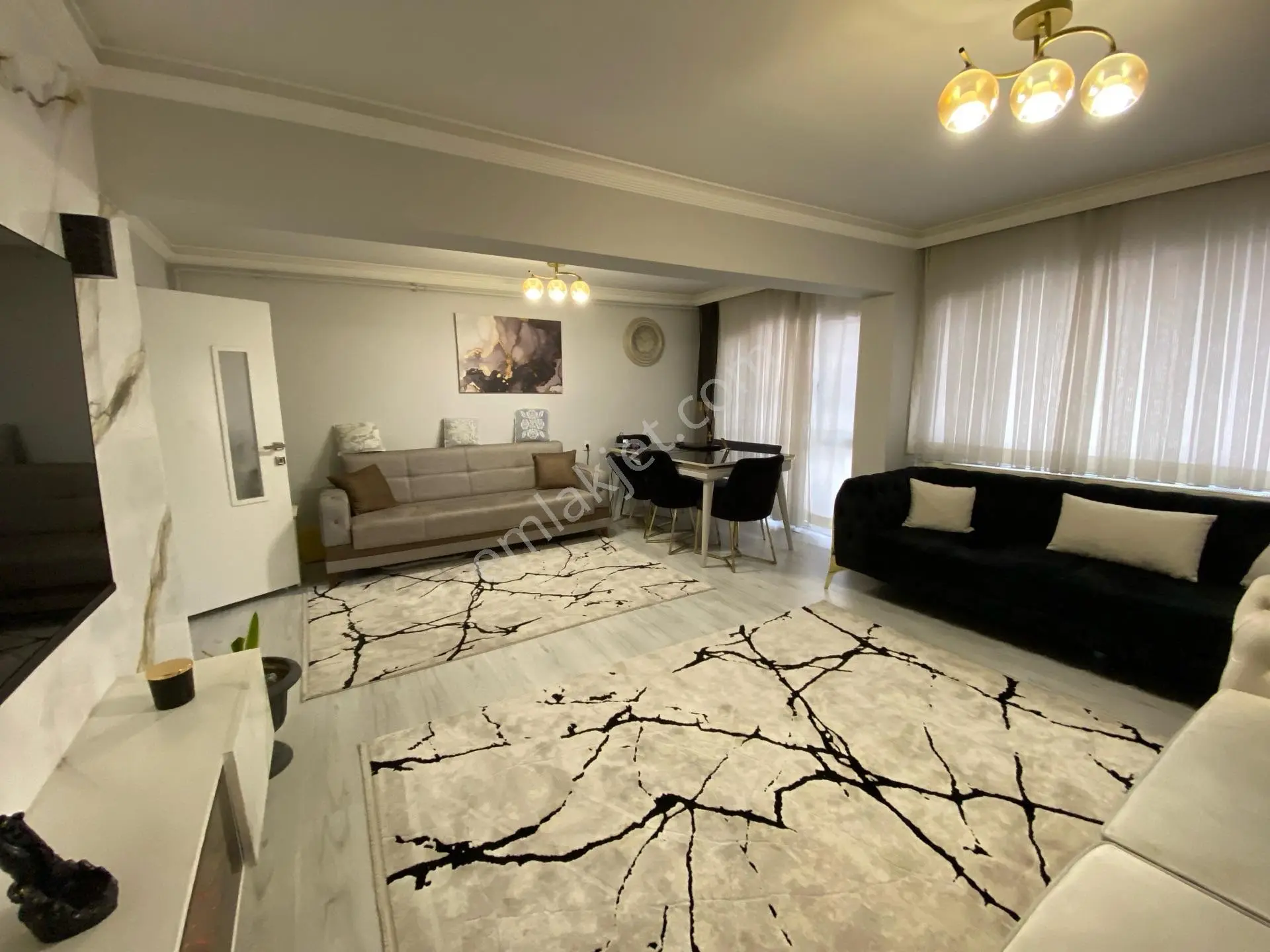 Akalından Geniş 2+1 Metro Yakını Satılık Full Bakımlı Daire — fotoğraf 3