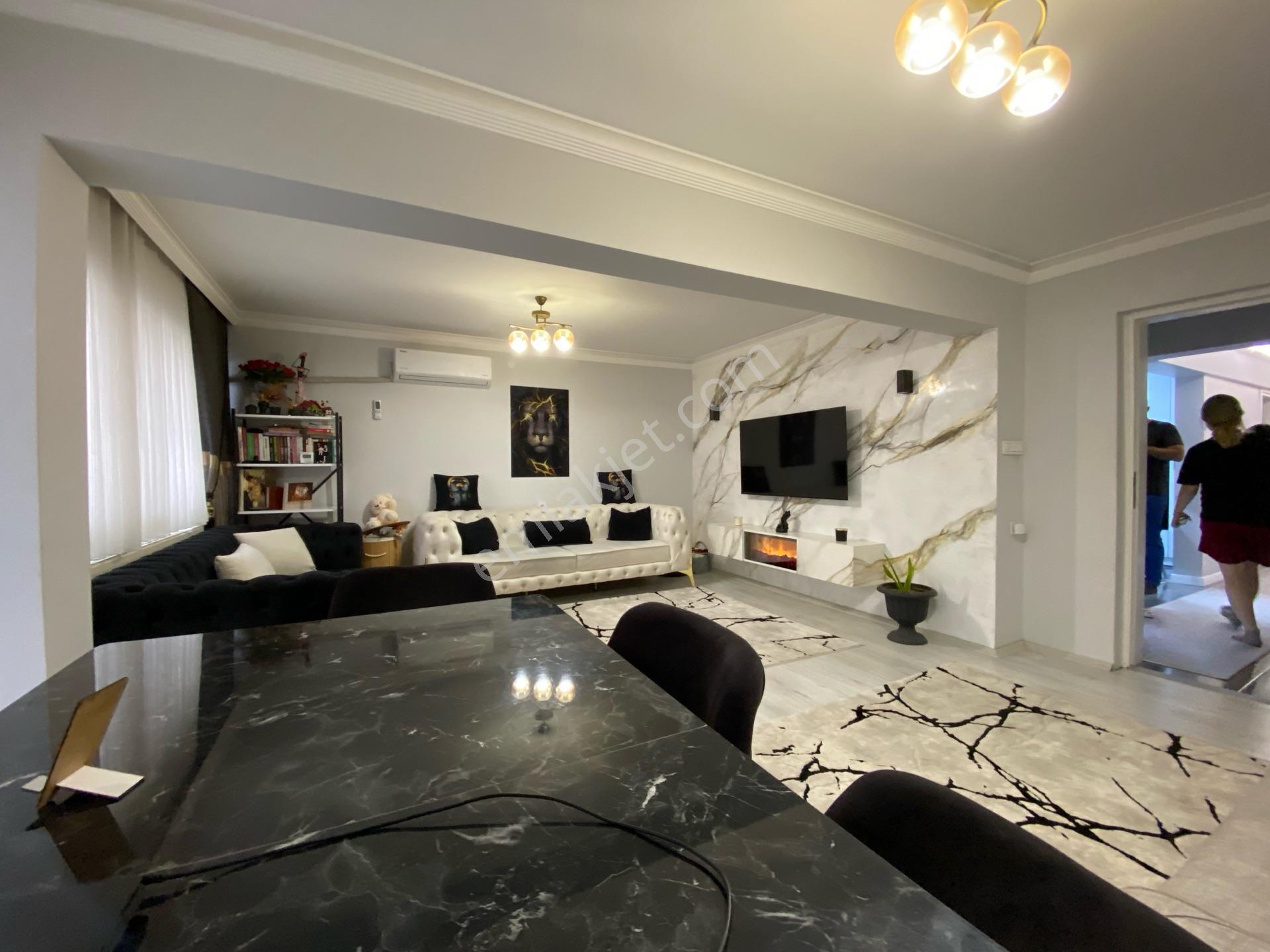 Akalından Geniş 2+1 Metro Yakını Satılık Full Bakımlı Daire — fotoğraf 6