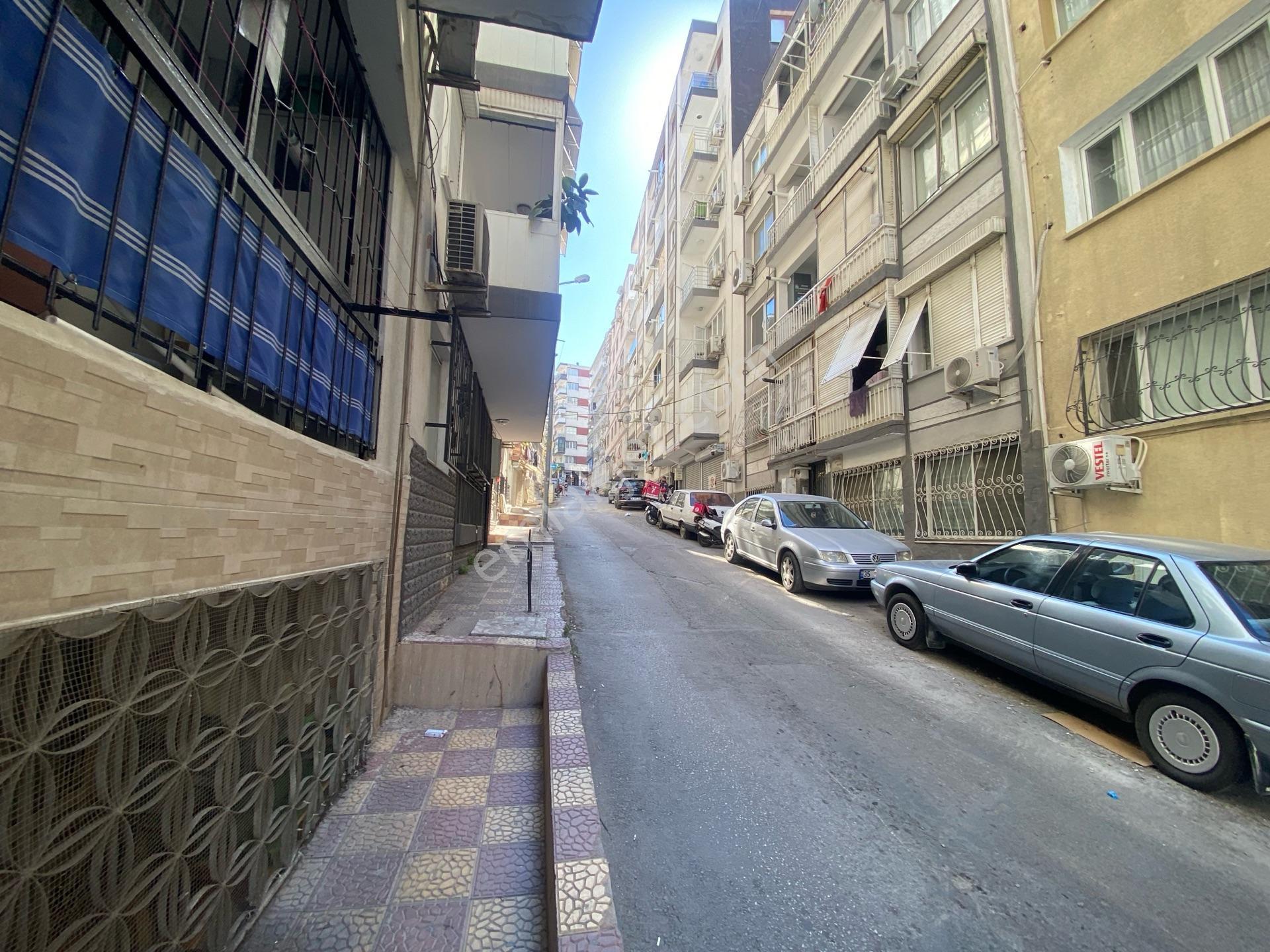 Akalından Geniş 2+1 Metro Yakını Satılık Full Bakımlı Daire — fotoğraf 31
