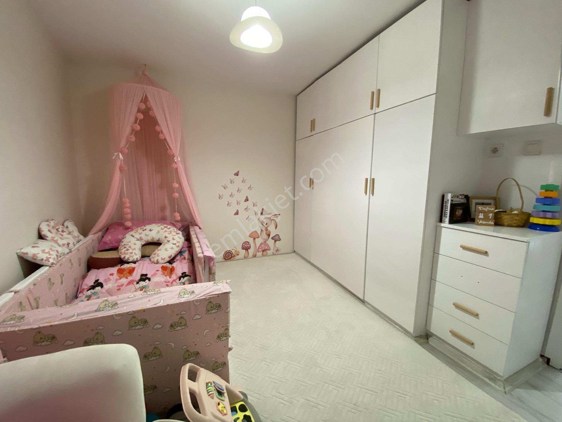 Akalından Geniş 2+1 Metro Yakını Satılık Full Bakımlı Daire — fotoğraf 34