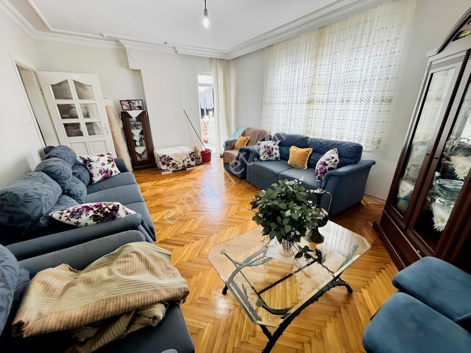 Önlü'den Atatürk Mah'da 3+1 125m2 Metroya 200m Tek Daire Üzeri — fotoğraf 5