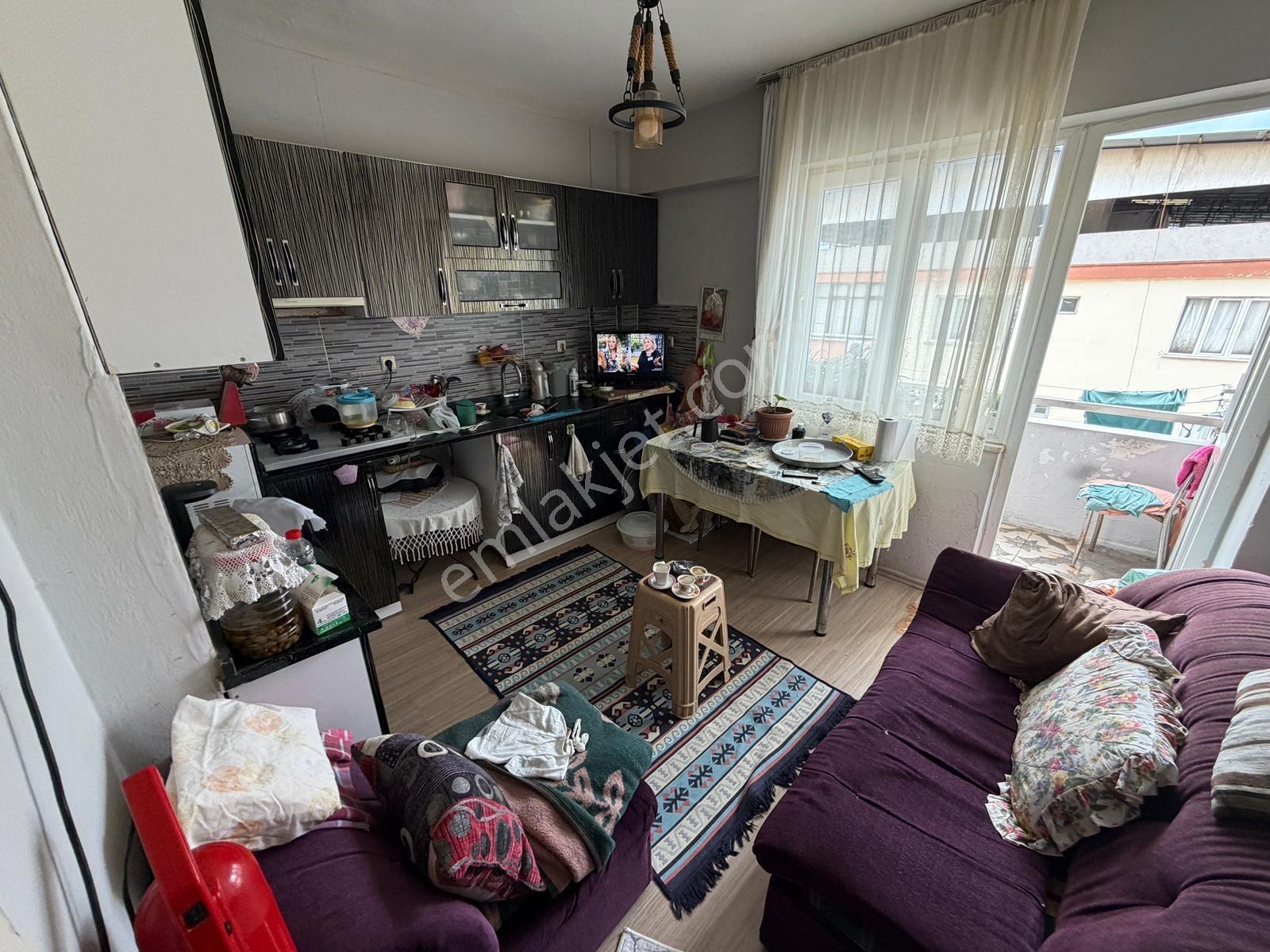 Konut Emlaktan Aydın Nazilli Şehir Merkezinde Satılık 3+1 Dair — fotoğraf 11