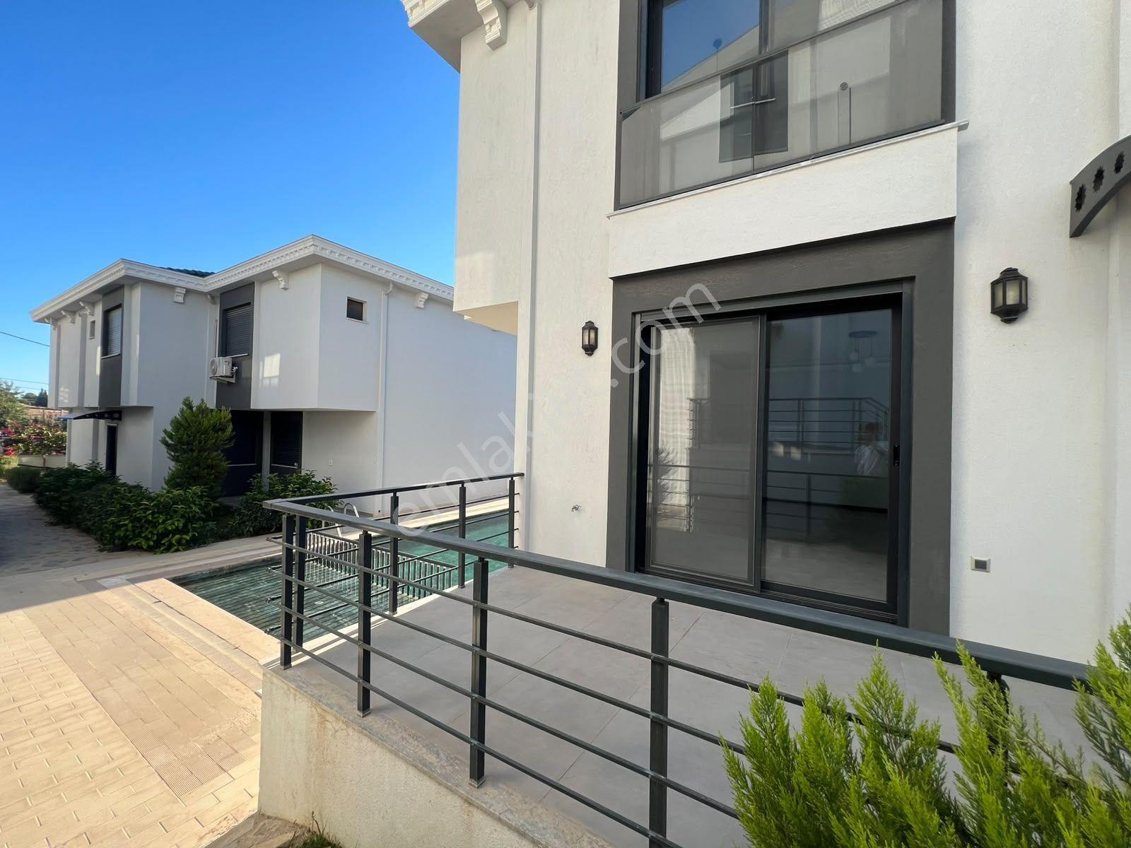 Aydın Didimde Havuzlu Satılık 3+1 Villa — fotoğraf 14