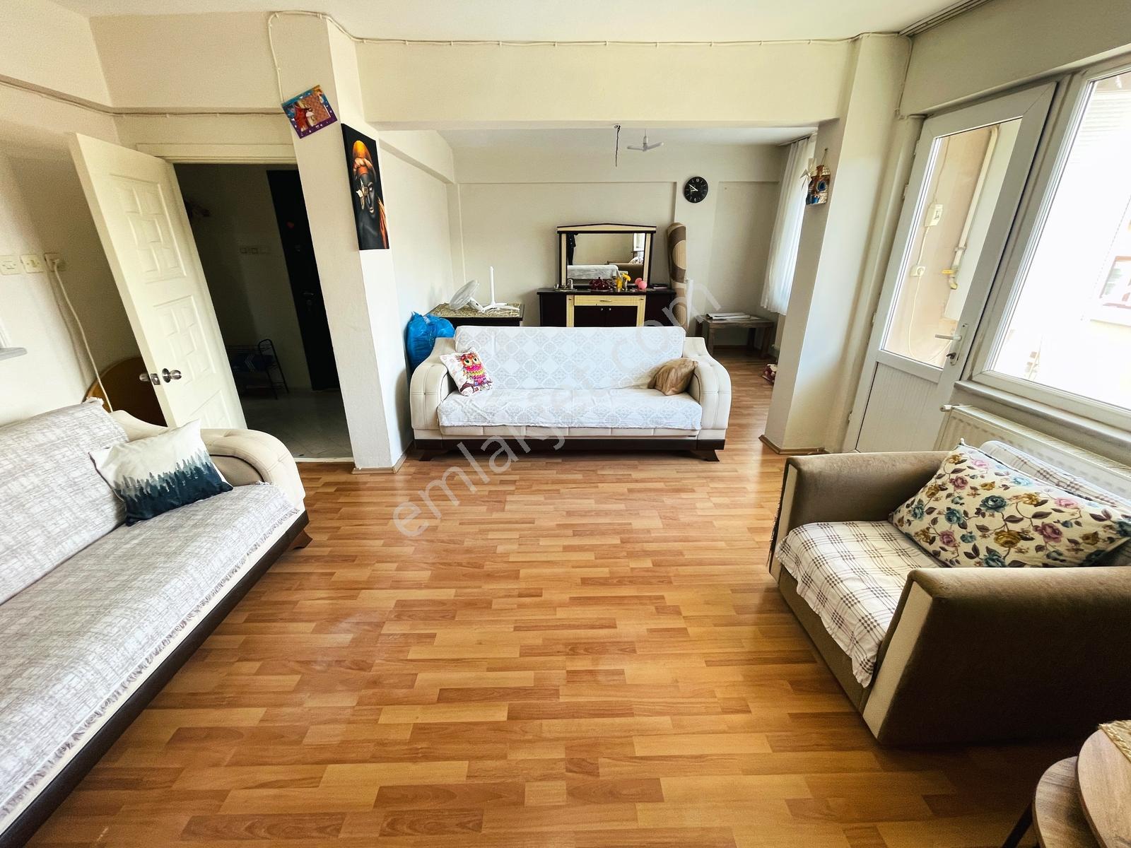 Özkan'dan Merkezi Konumda Ara-kat 110 M² 2+1 Satılık Daire — fotoğraf 4