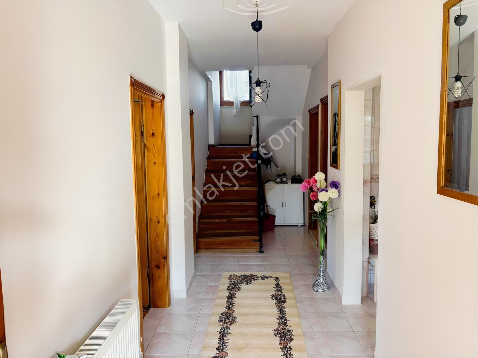 Mana Gayrimenkulden | Çileklide 1.338 M² Müstakil Ev — fotoğraf 3