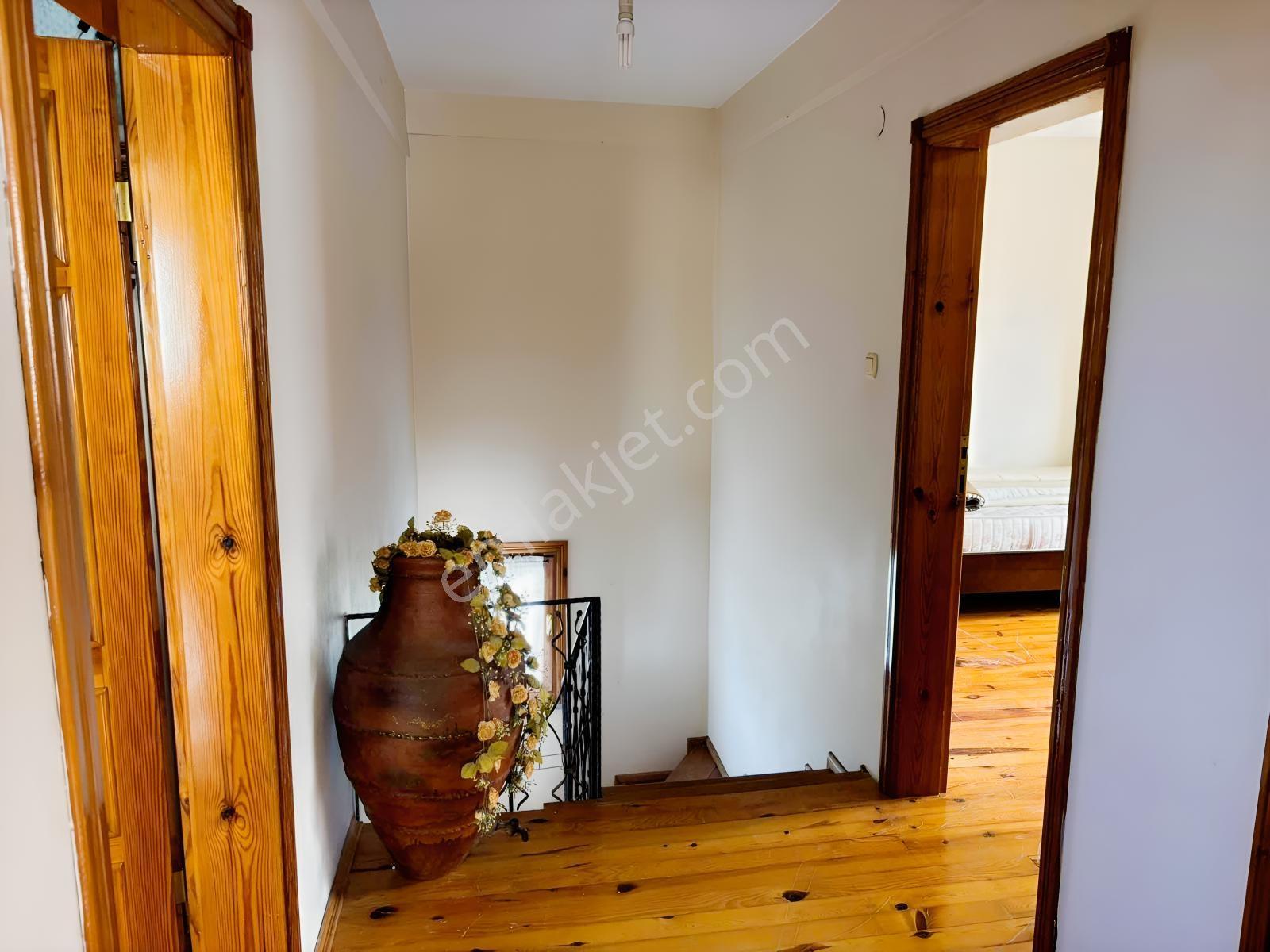 Mana Gayrimenkulden | Çileklide 1.338 M² Müstakil Ev — fotoğraf 12