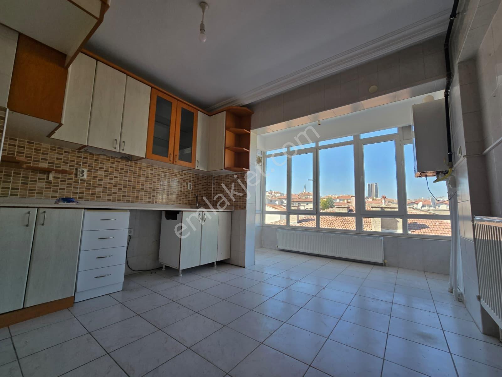 Çankaya Öveçler'de 330m² Dubleks 6+1,otoparklı Ve Boyalı Dubleks — fotoğraf 8