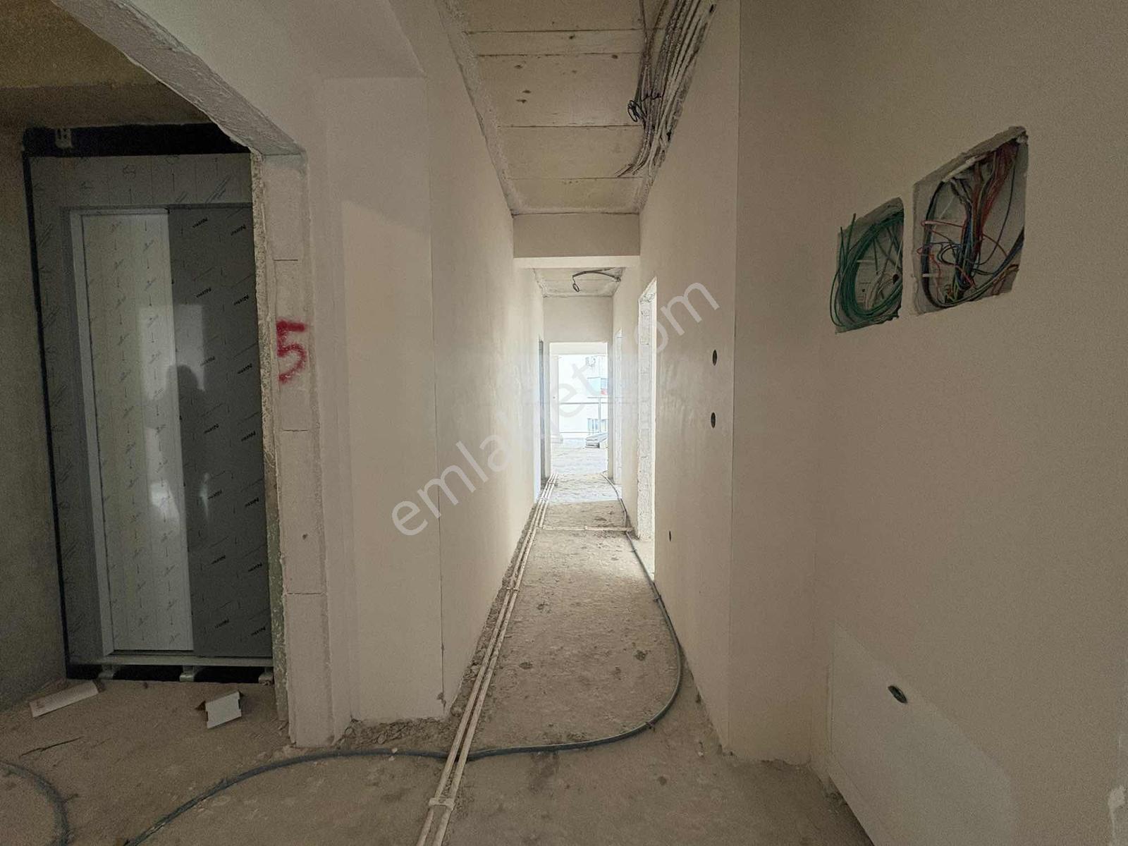 İhtiyaçtan Satılık Göztepe'de Minibüs Caddesi'ne 100 M Mesafede — fotoğraf 5