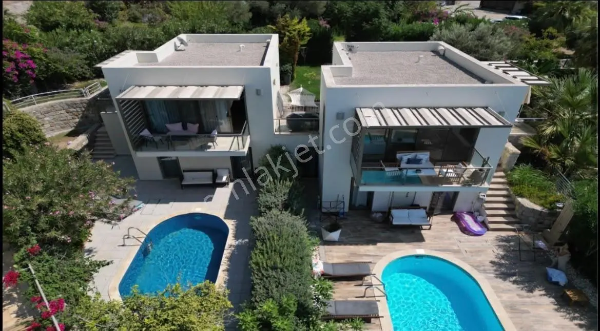 Yalıkavak Gerişte Nezih Site İçinde 3+1 Müstakil Villa — fotoğraf 2