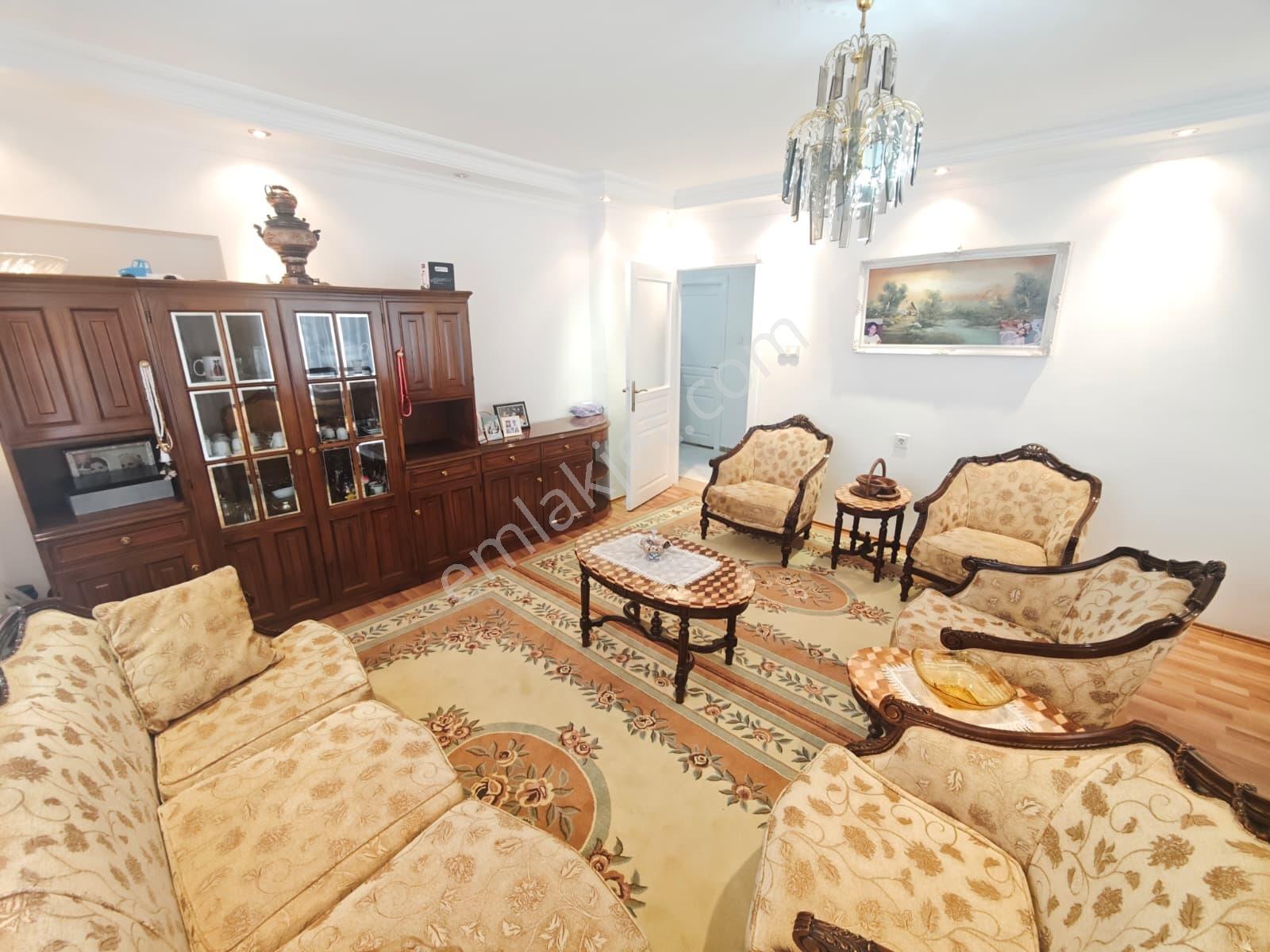 Lider Emlak'tan Güneşevlerde Ön Cephe Asansörlü 3+1 Katta Daire — fotoğraf 6