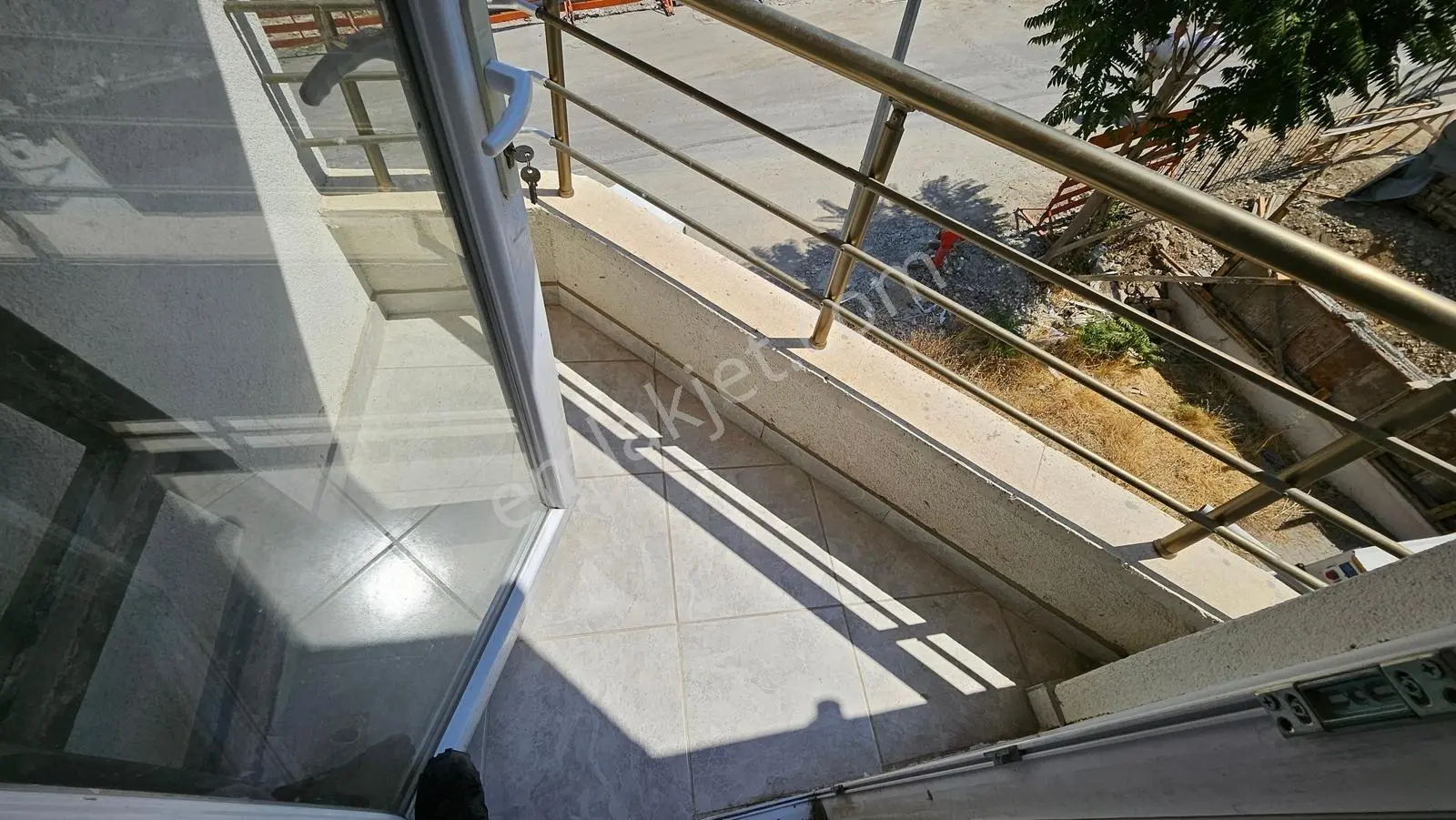Tuzluçayırda Asansörlü 2. Kat 3+1 Satılık Daire — fotoğraf 13