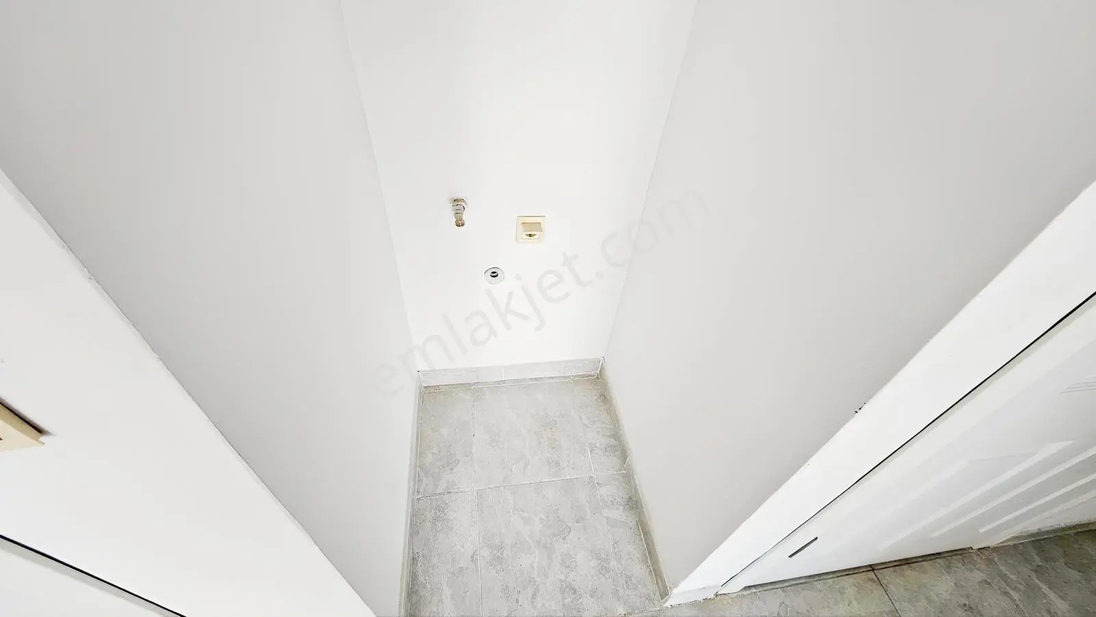 Tuzluçayırda Asansörlü 2. Kat 3+1 Satılık Daire — fotoğraf 17