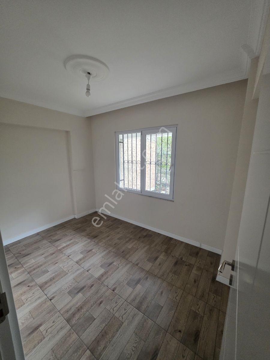 Konut Emlaktan Cadde Üzerinde Ayrı Mutfak 2+1 — fotoğraf 6