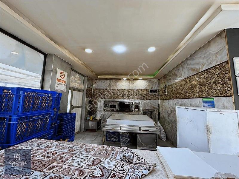 Menderes Coldwell Banker Poyraz'dan Satılık Ticari Bina — fotoğraf 4