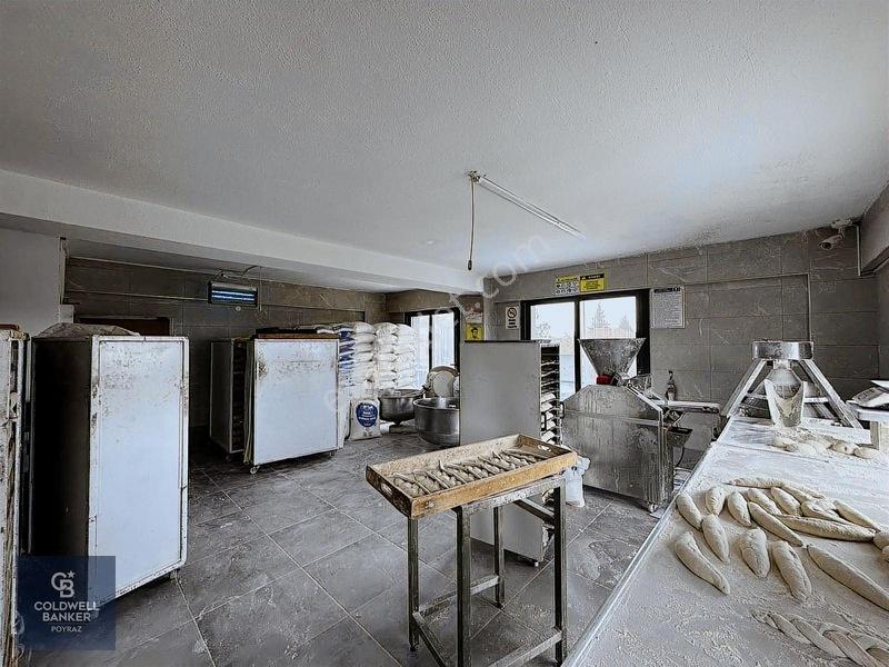 Menderes Coldwell Banker Poyraz'dan Satılık Ticari Bina — fotoğraf 10