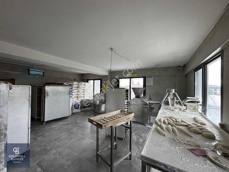 Menderes Coldwell Banker Poyraz'dan Satılık Ticari Bina — fotoğraf 13
