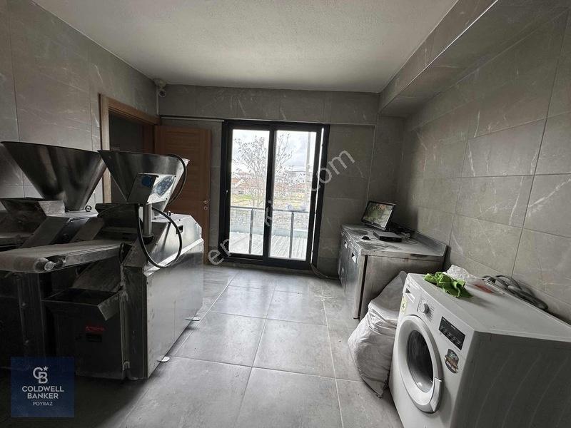 Menderes Coldwell Banker Poyraz'dan Satılık Ticari Bina — fotoğraf 14