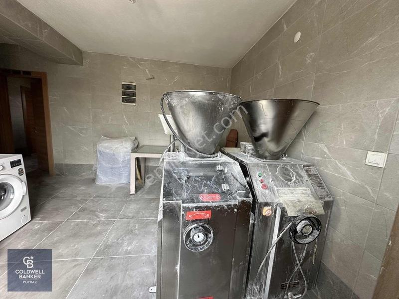 Menderes Coldwell Banker Poyraz'dan Satılık Ticari Bina — fotoğraf 21