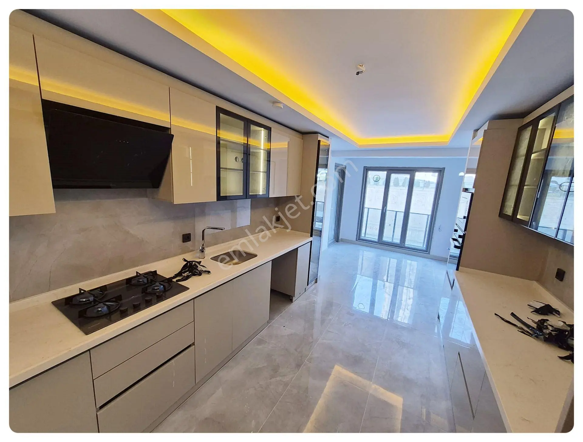 Çiğdemtepede Selim Cad Yakını Sıfır Ful Yapılı Satlık 3+1 Daire — fotoğraf 2