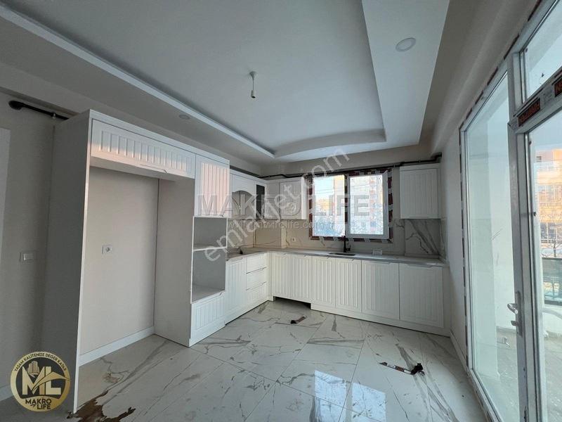 Paris Düğün Salonu Arkasında Taşınmaya Hazır 3+1 Satılık Daire — fotoğraf 2