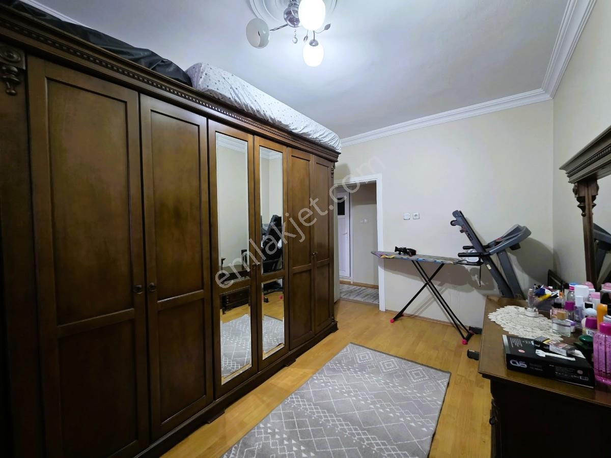 Satılık Ara Kat Çift Cepheli, Balkonlu 2+1 Daire !! — fotoğraf 12