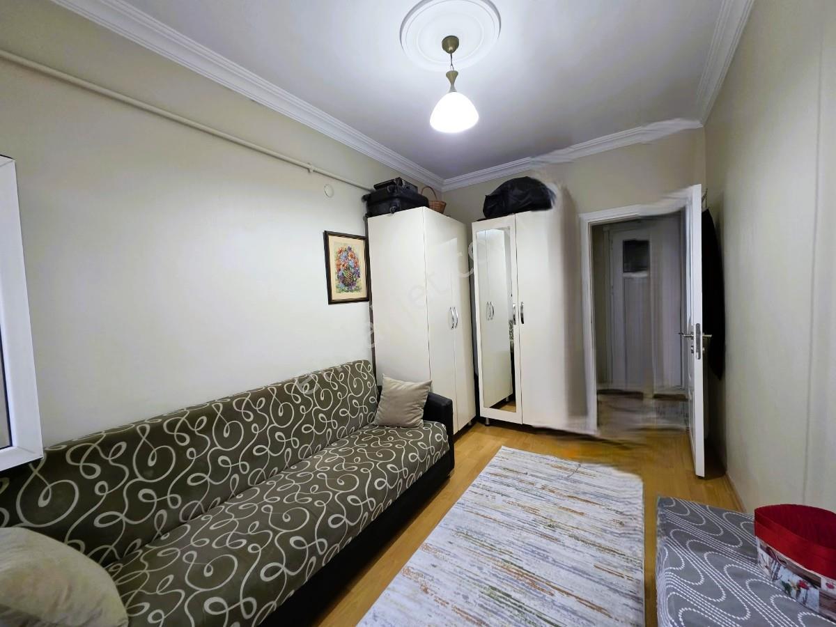 Satılık Ara Kat Çift Cepheli, Balkonlu 2+1 Daire !! — fotoğraf 15