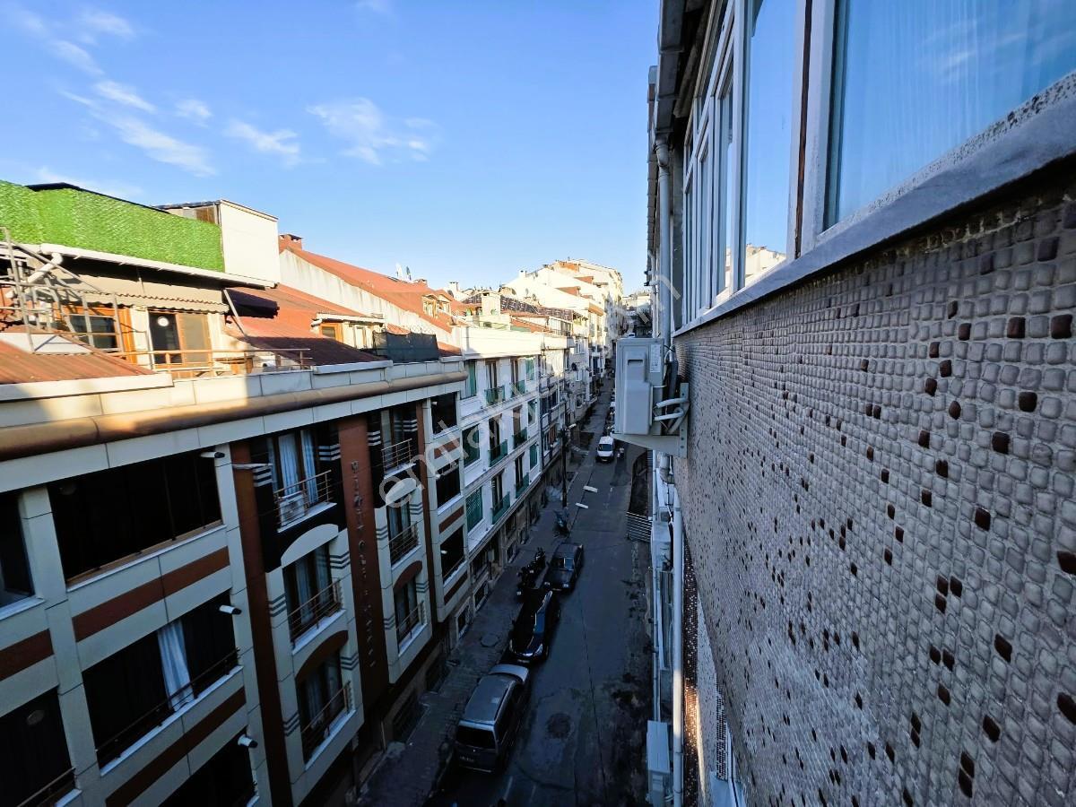Satılık Ara Kat Çift Cepheli, Balkonlu 2+1 Daire !! — fotoğraf 22
