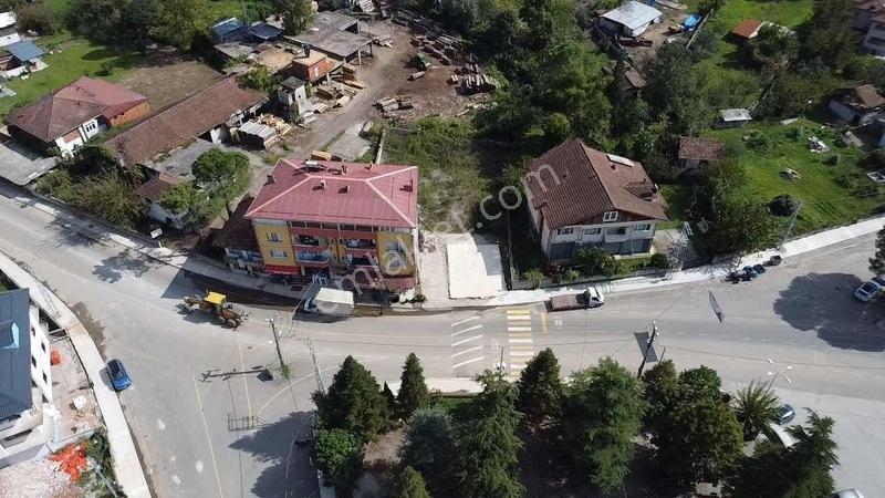 Altınderenin Merkezinde Müthiş Lokasyon Ana Yola Sıfır Arsa — fotoğraf 6