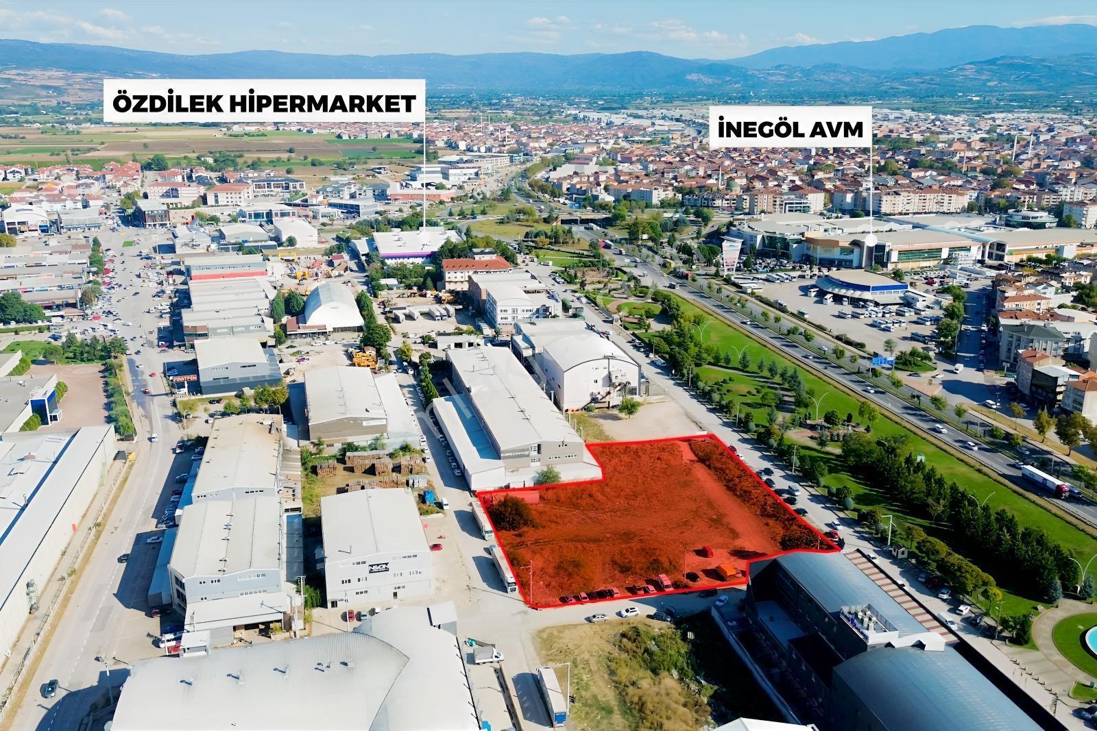 Remax Area'dan Ana Yola Cepheli Satılık Ticari-sanayi Arsa — fotoğraf 3