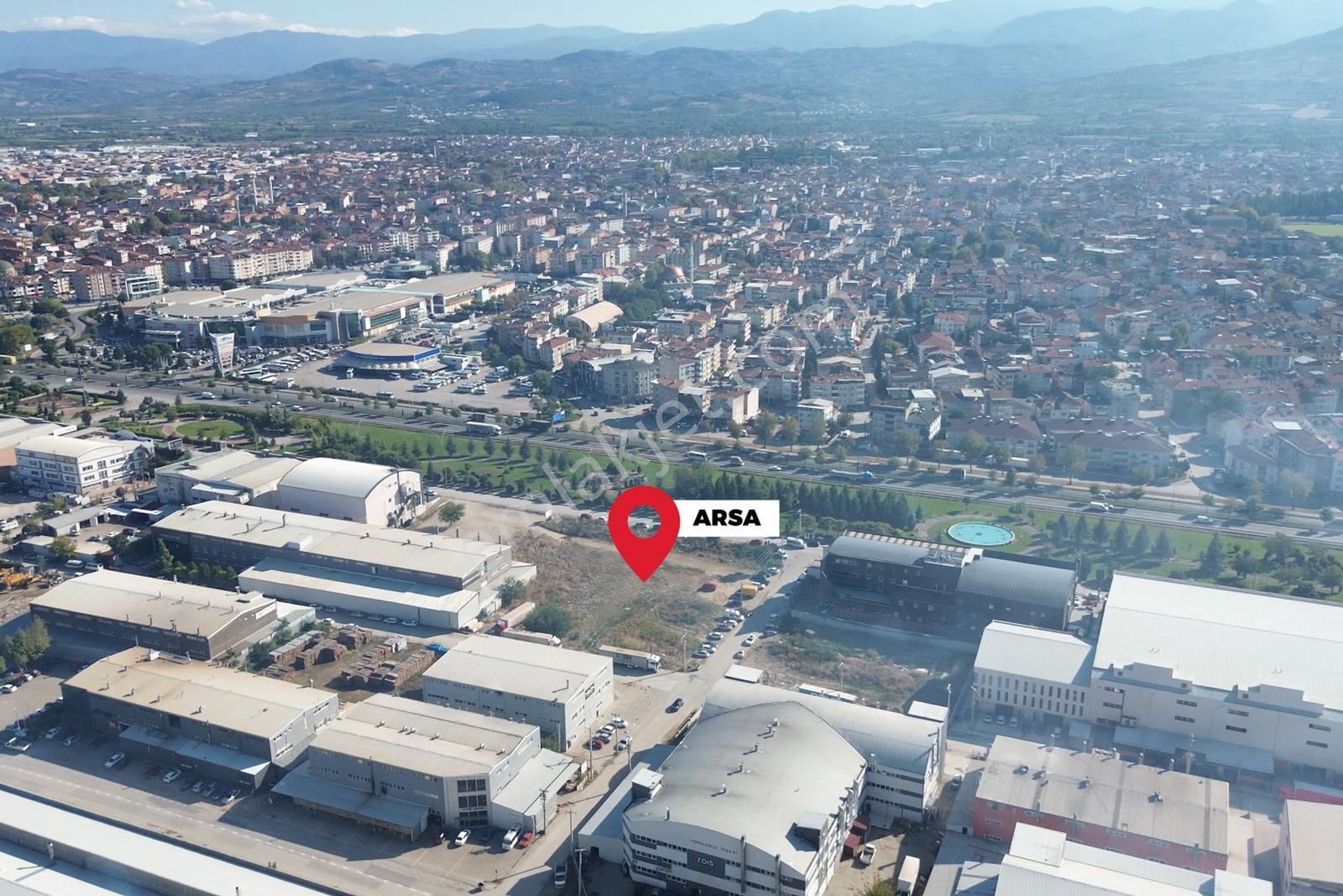 Remax Area'dan Ana Yola Cepheli Satılık Ticari-sanayi Arsa — fotoğraf 6