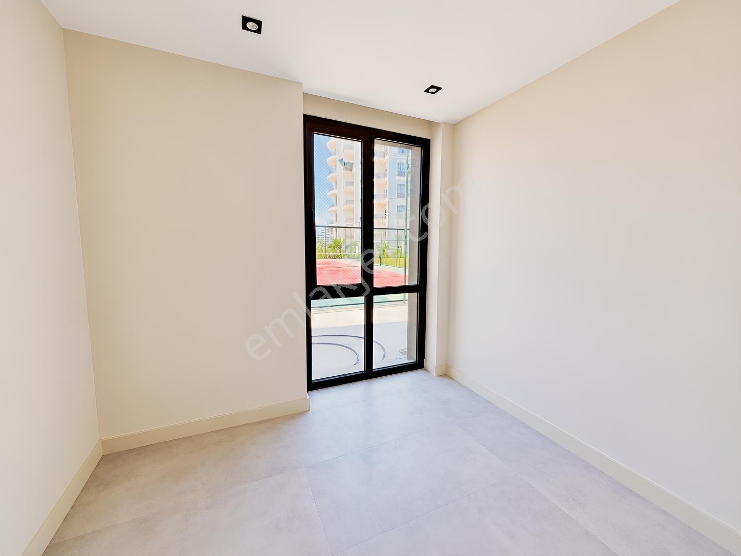 Altıntaş'ta 2+1 Site İçerisinde Kapalı Otoparklı Satılık Daire — fotoğraf 10