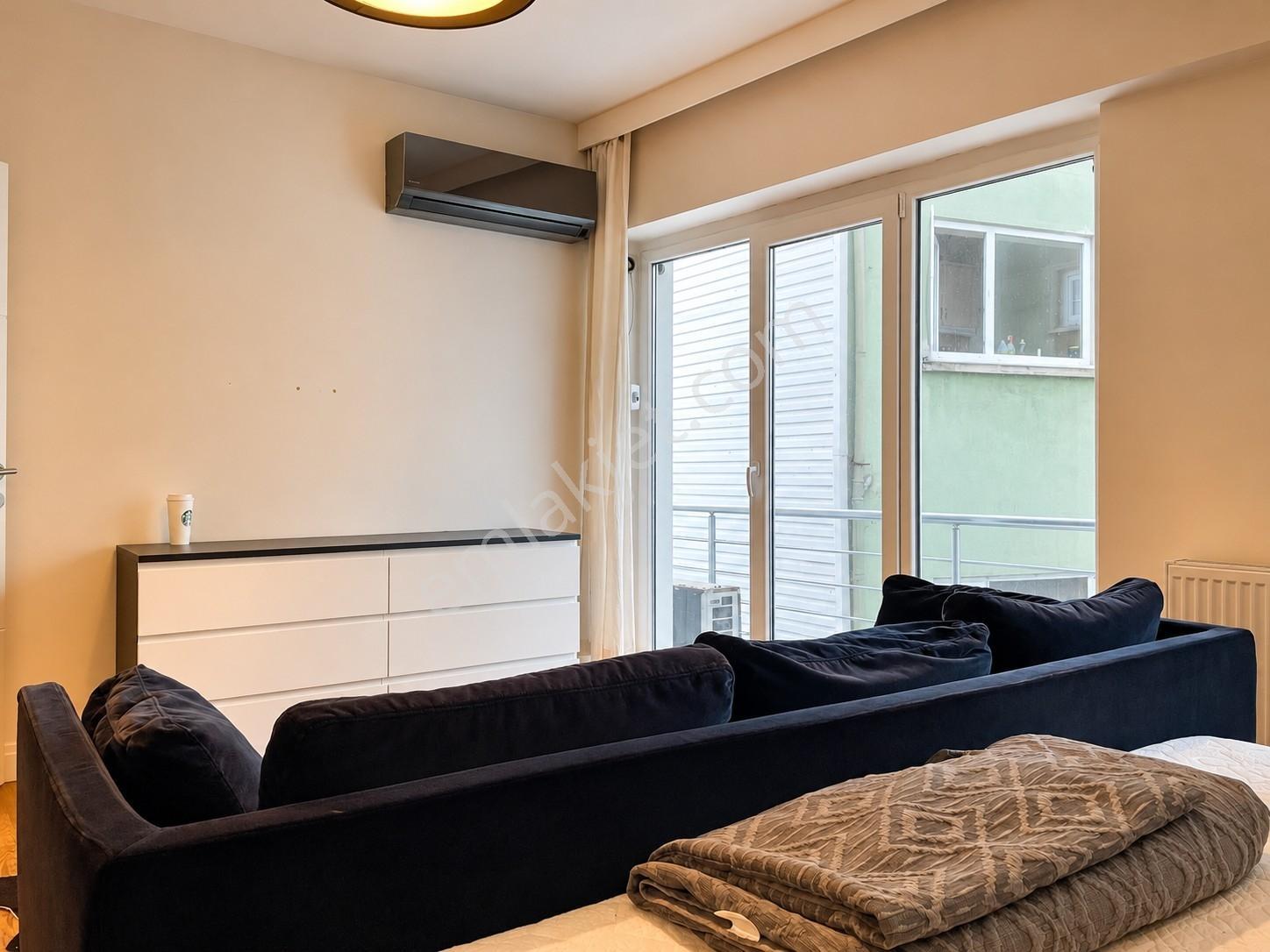 Gümüşsuyunda Modern Eşyalı Satılık 2+1 — fotoğraf 10