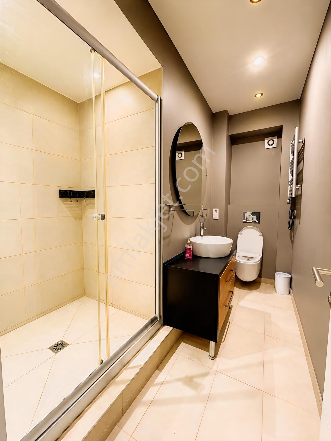 Gümüşsuyunda Modern Eşyalı Satılık 2+1 — fotoğraf 16