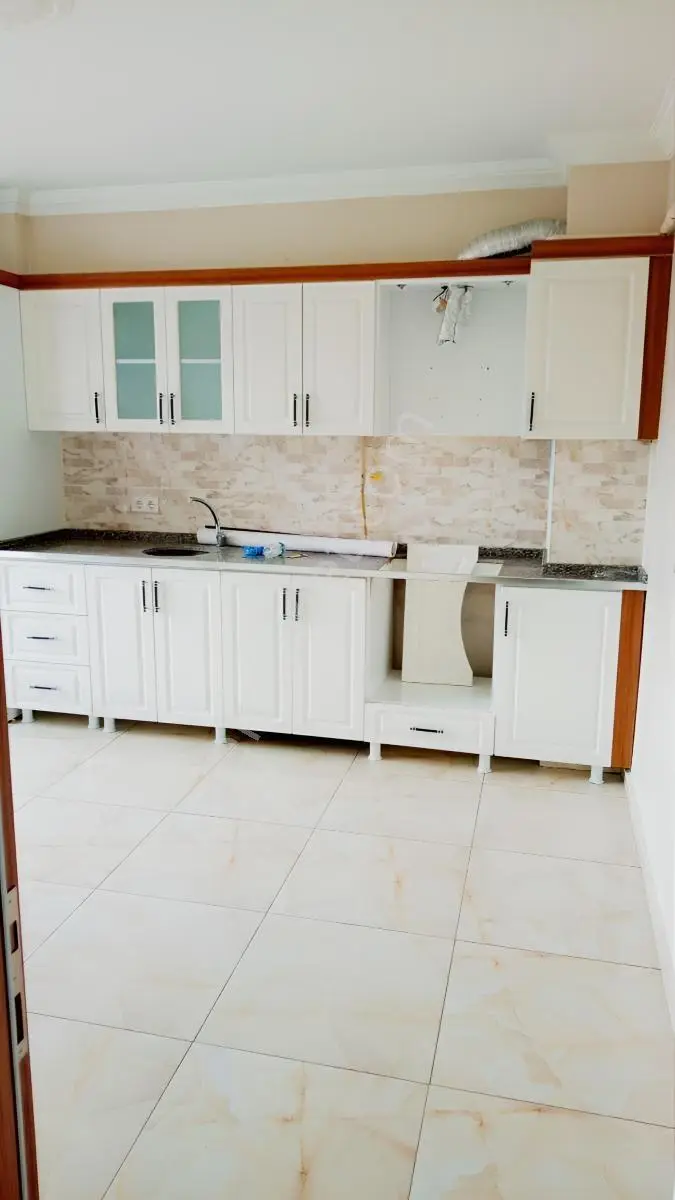 Sanayi Mahallesi Satılık 3+1 Cam Balkonlu Daire — fotoğraf 2