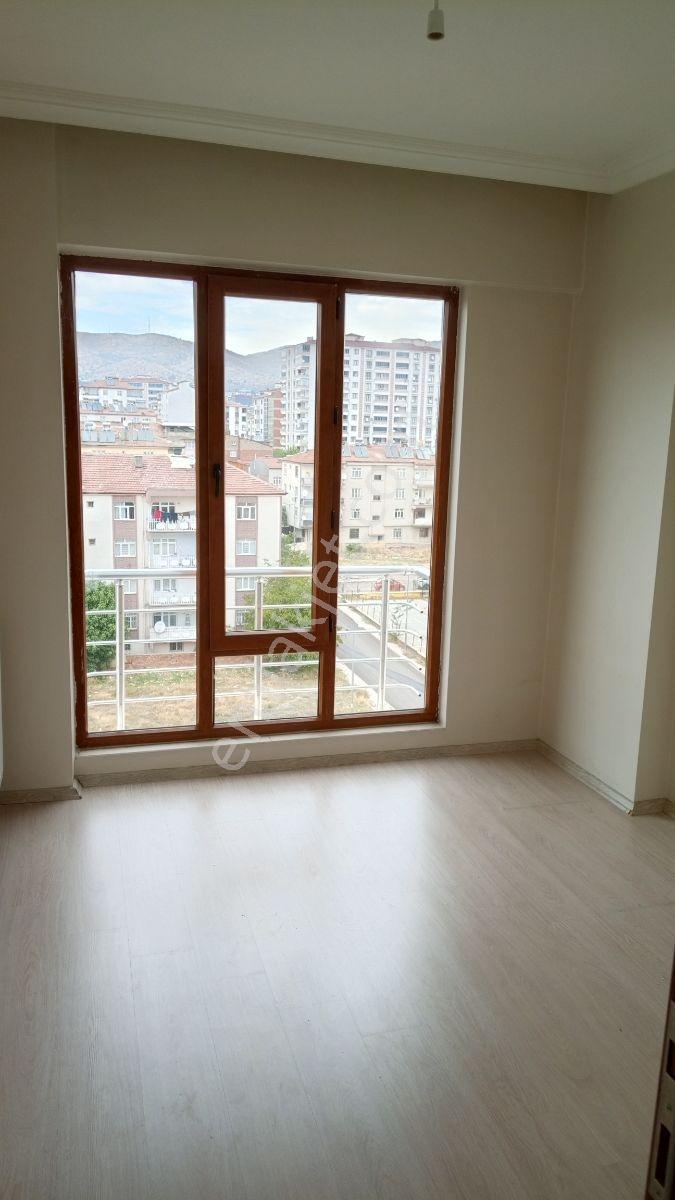Sanayi Mahallesi Satılık 3+1 Cam Balkonlu Daire — fotoğraf 6